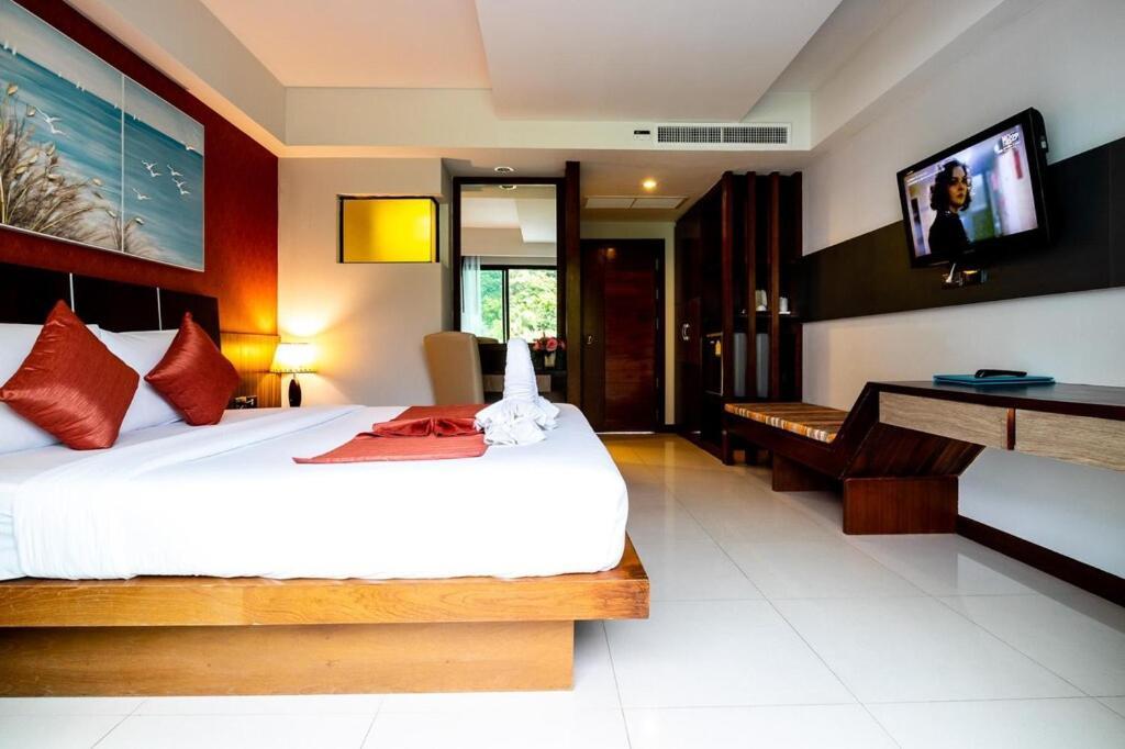 Dipantai Boutique Beach Resort Patong 外观 照片