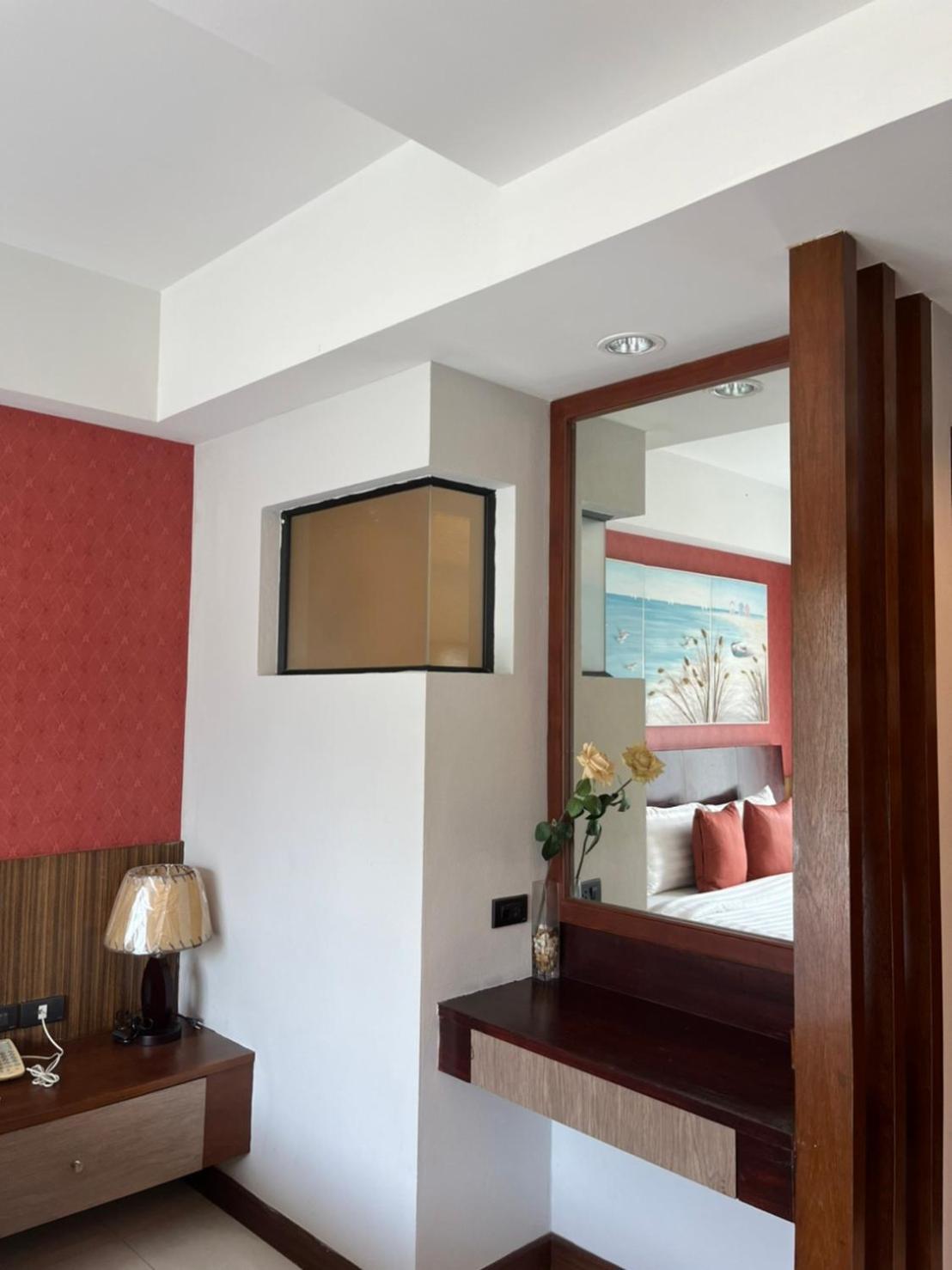 Dipantai Boutique Beach Resort Patong 外观 照片